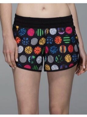 Rare Lululemon Seawheeze Exclusive Black Active Shorts with Multicolor Dot 2015